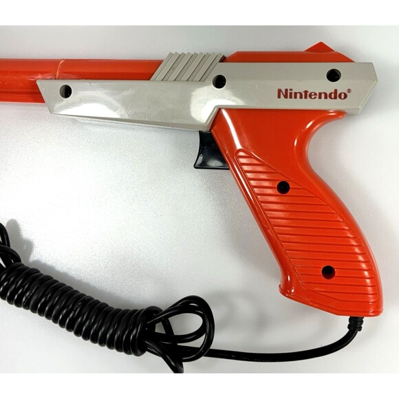 Authentic 1985 Nintendo Zapper Orange Wired Light Gun NES-005 Tested - Picture 4 of 14